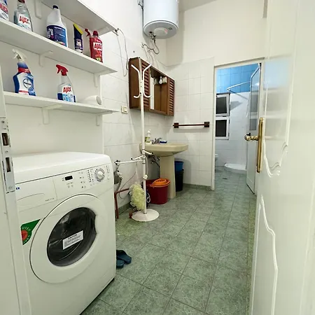 Rebi 2 * Durrës