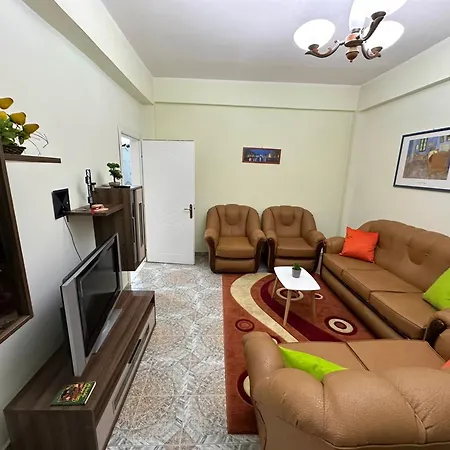 Rebi 2 Apartman